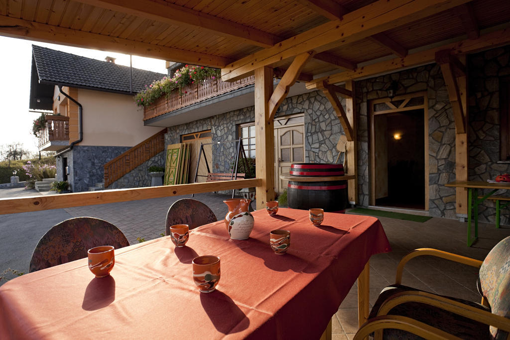 Apartament Tourist Farm Skrbina Otočec Zewnętrze zdjęcie